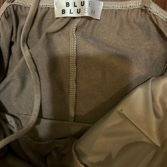 Blue BLUSH SUEDE MIDI DRESS beige side slit size M - Picture 9 of 10